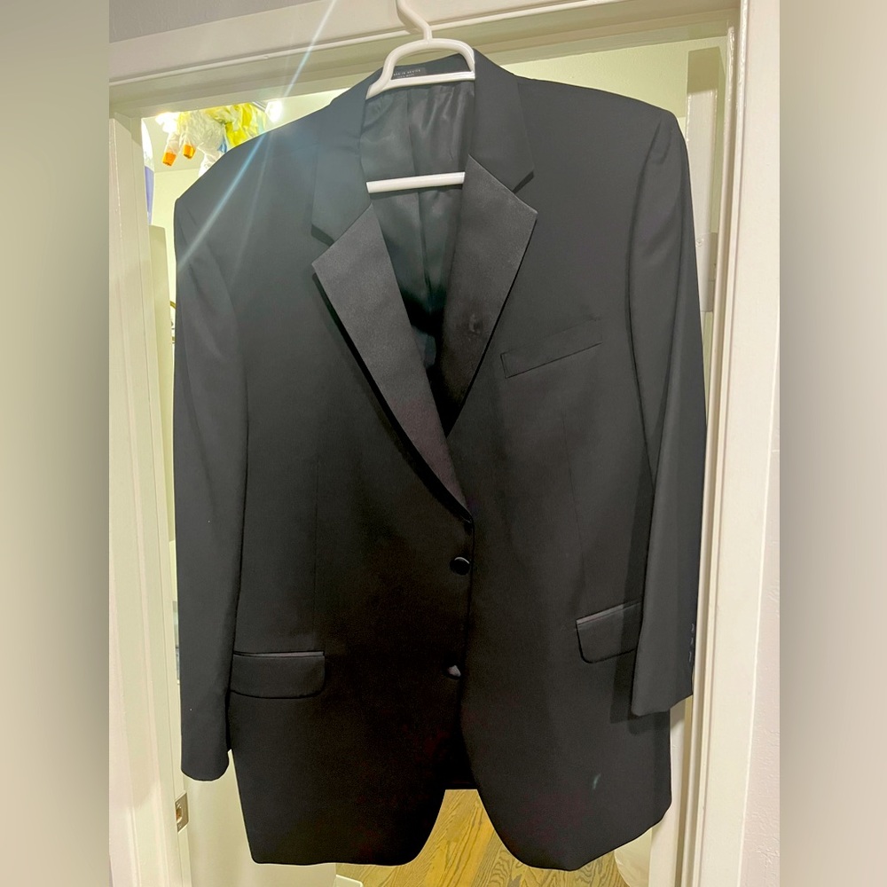Men’s Tuxedo- 52 Regular